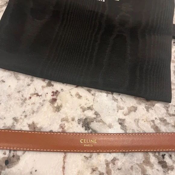 CELINE Tan Leather Slim Belt with Gold Triomphe Buckle, size 90 - Picture 4 of 8